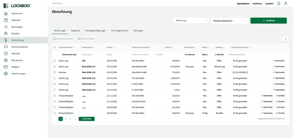 Abrechnung mit Reiter Rechnungen, Filter nach Dokumenttyp und Kunde, Aktionen Erstellen und Massenfunktionen sowie Tabelle mit Spalten u. a. Rechnung-Nr, Datum, Kunde, Summe und Status